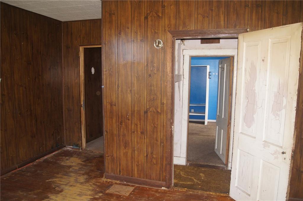 706 Reed Street Columbus, IN 47201 - Photo 9 of 26 Gallery Image 9