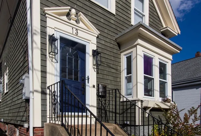 $2,500 | 13 Exchange Street, Gloucester, MA 01930