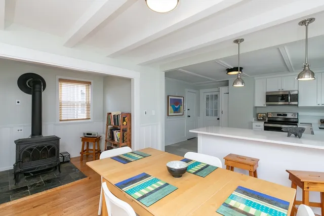 $2,500 | 13 Exchange Street, Gloucester, MA 01930