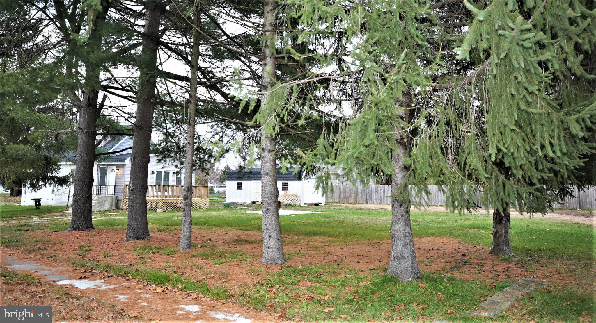 424 Pitman Avenue Hamilton, NJ 08610 - Photo 8 of 37