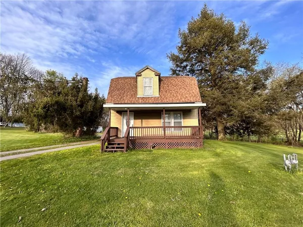$200,000 | 1377 Perry Highway, Mercer, PA 16137