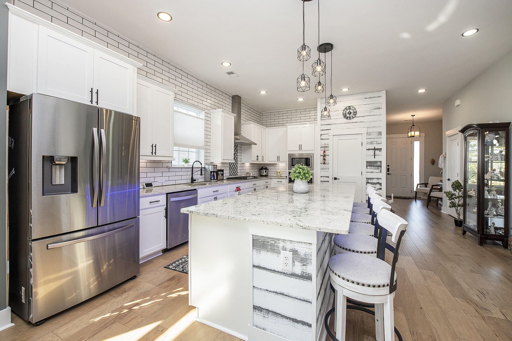 126 Clearblue Loop Summerville, SC 29486 - Photo 10 of 40 010_file_308