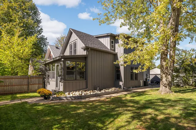 $375,000 | 951 Front Avenue, St. Paul, MN 55103
