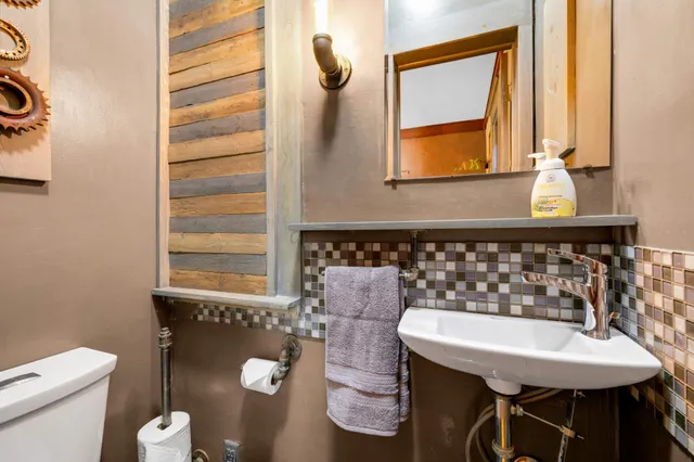 $375,000 | 951 Front Avenue, St. Paul, MN 55103