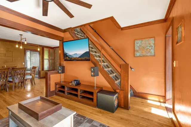 $375,000 | 951 Front Avenue, St. Paul, MN 55103