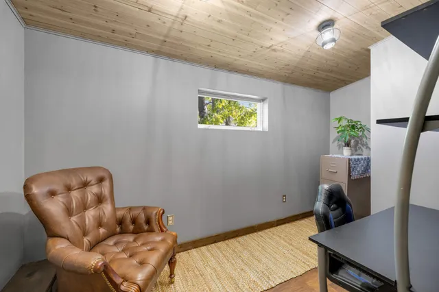 $375,000 | 951 Front Avenue, St. Paul, MN 55103