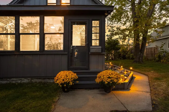 $375,000 | 951 Front Avenue, St. Paul, MN 55103