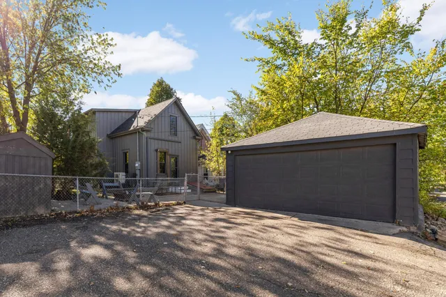 $375,000 | 951 Front Avenue, St. Paul, MN 55103