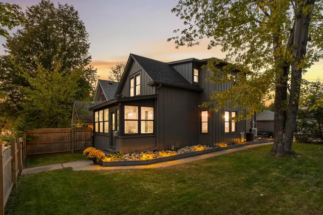 $375,000 | 951 Front Avenue, St. Paul, MN 55103