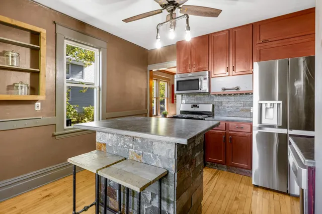 $375,000 | 951 Front Avenue, St. Paul, MN 55103