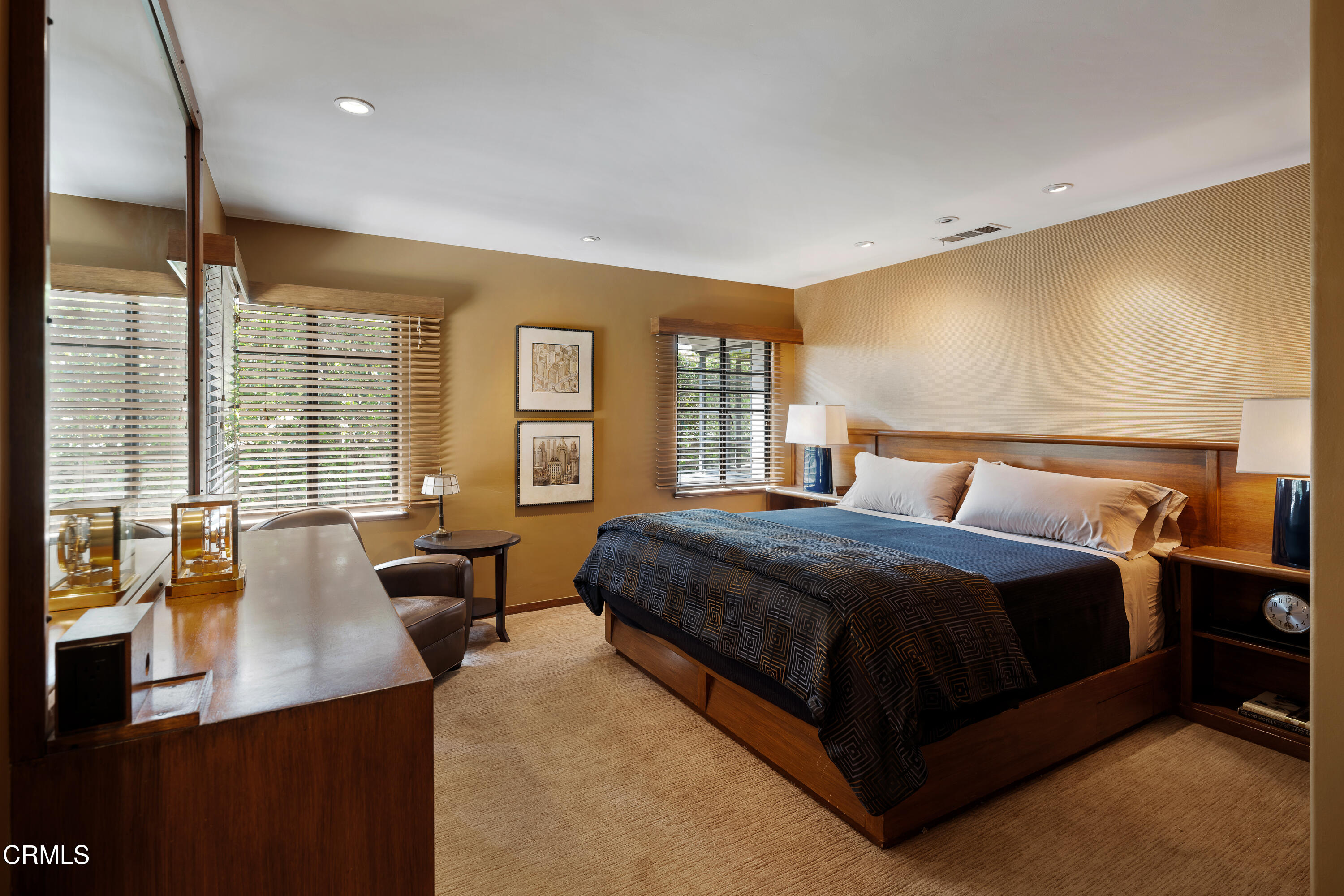 3312 Thorndale Road Pasadena, CA 91107 - Photo 29 of 48 a bedroom with a bed and large window