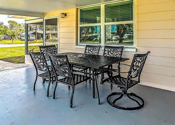 $1,700 | 191 East Wentworth Street, Englewood, FL 34223