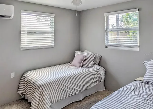 $1,700 | 191 East Wentworth Street, Englewood, FL 34223