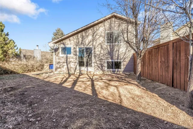 $510,000 | 523 East Chiswick Circle, Littleton, CO 80126