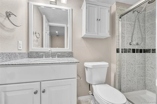 $510,000 | 523 East Chiswick Circle, Littleton, CO 80126