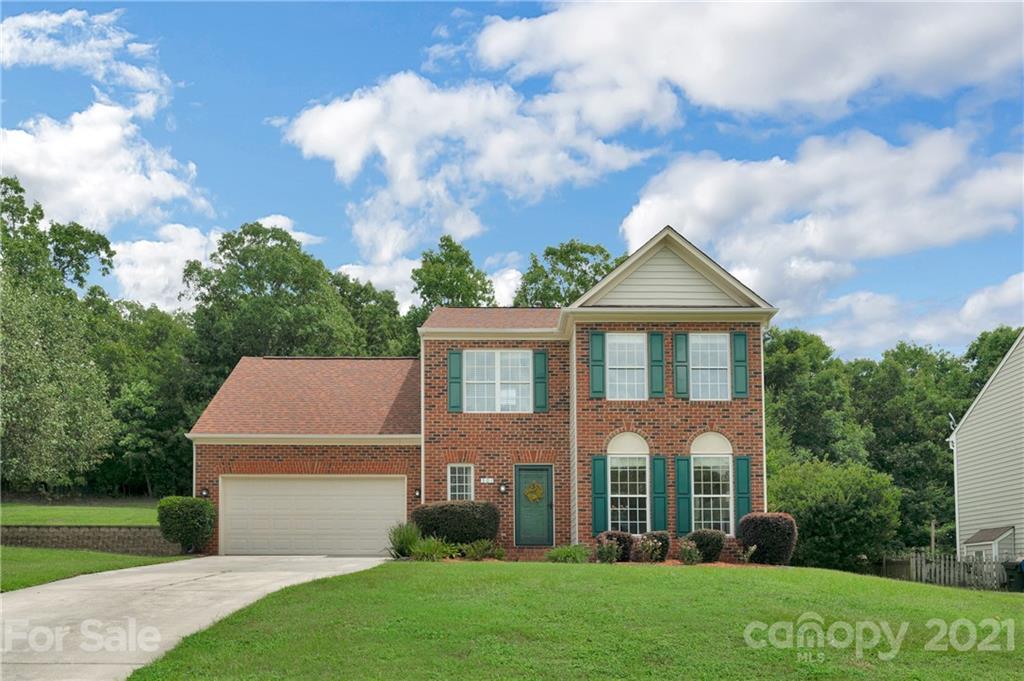 501 Clearbrook Road Matthews, NC 28105 - Photo 1 of 33 Gallery Image 1