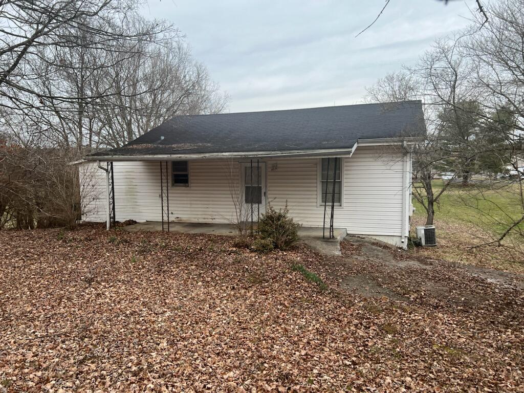 4569 Chenault Bridge Road Danville, KY 40422 - Photo 1 of 2 IMG_2421