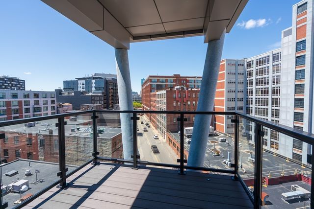 $3,700,000 | 100 A Street, Unit SKYHOUSE, Boston, MA 02127