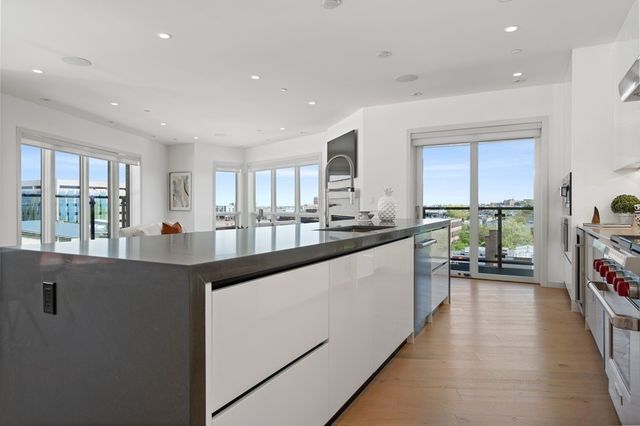 $3,700,000 | 100 A Street, Unit SKYHOUSE, Boston, MA 02127