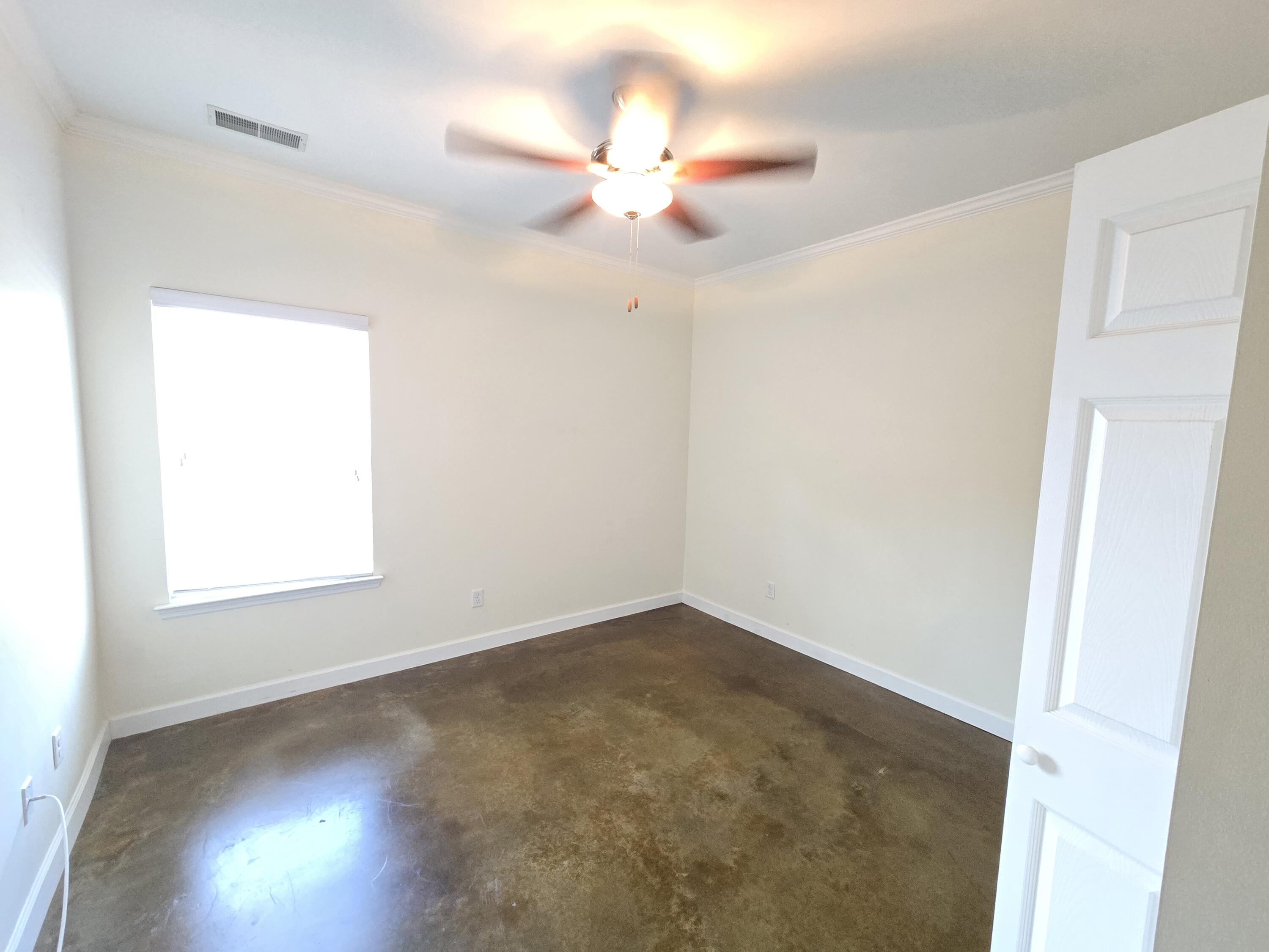 229 Delmont Street, Unit 159 Chattanooga, TN 37405 - Photo 4 of 9 20250626_095114