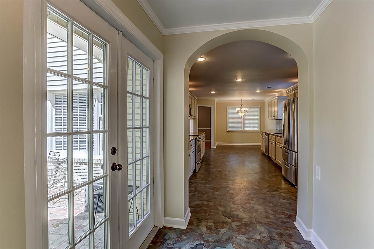 5563 Normandy Road Memphis, TN 38120 - Photo 3 of 19 Mudroom with access to covered rear parking and backyard