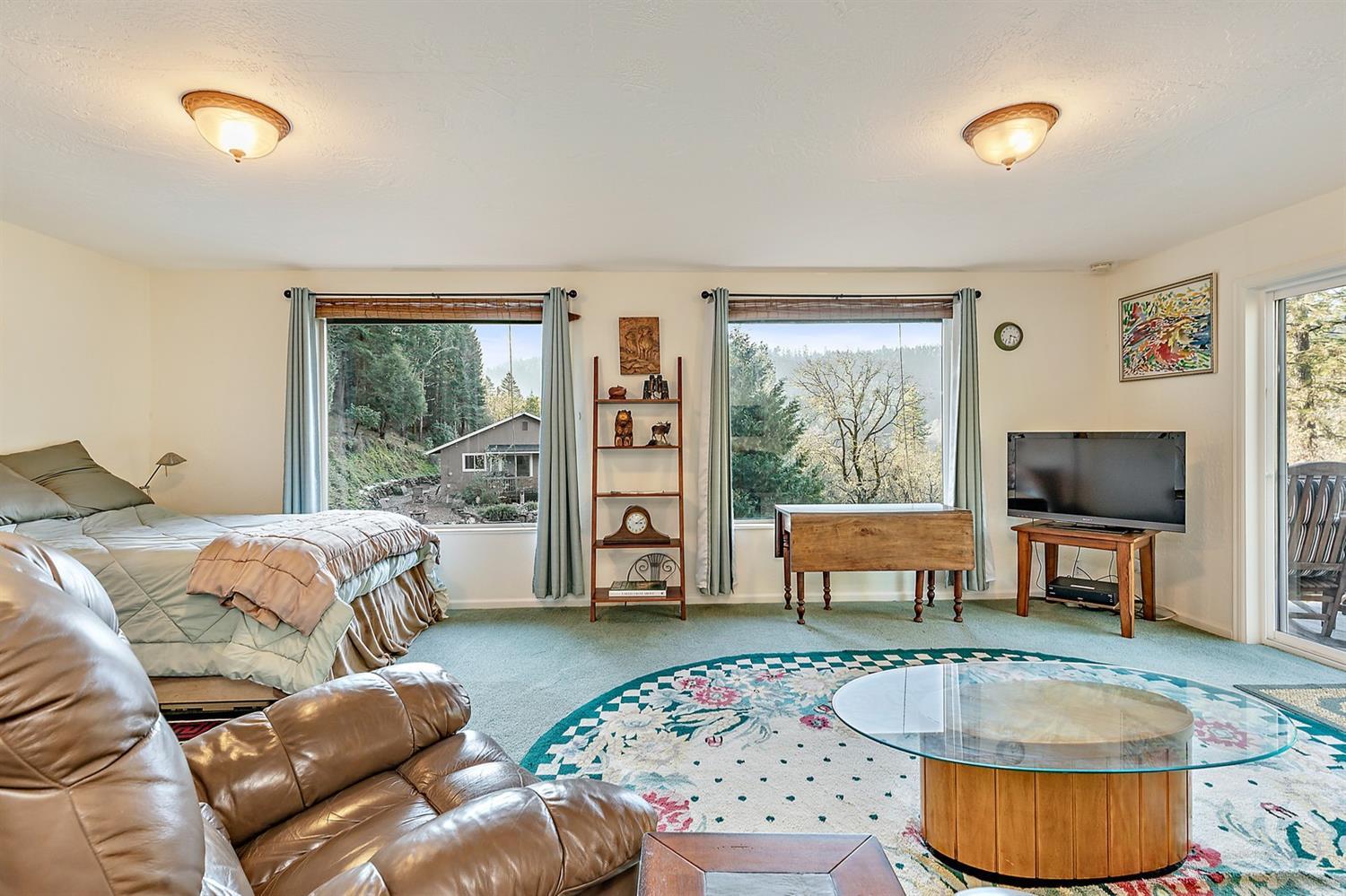 8129 Thompson Creek Road Jacksonville, OR 97530 - Photo 21 of 33 Additional Photo
