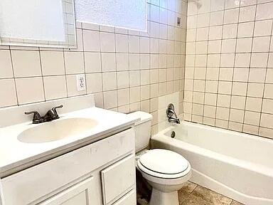 2810 35th Street Lubbock, TX 79413 - Photo 8 of 10 3