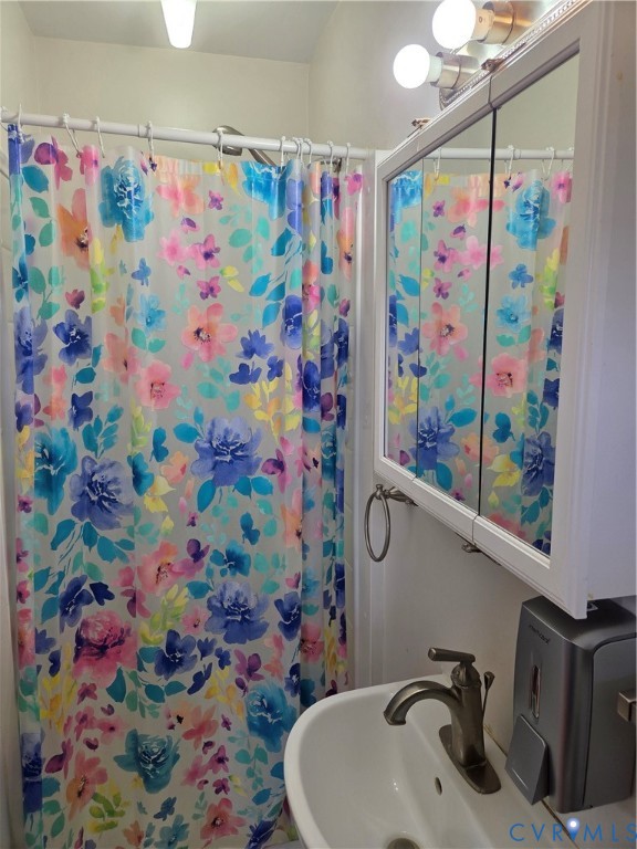 8029 Woodbridge Road Mechanicsville, VA 23111 - Photo 12 of 30