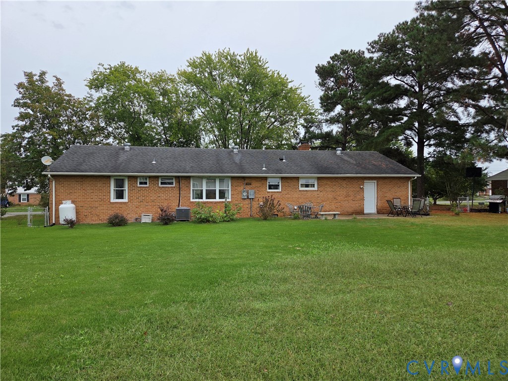 8029 Woodbridge Road Mechanicsville, VA 23111 - Photo 22 of 30