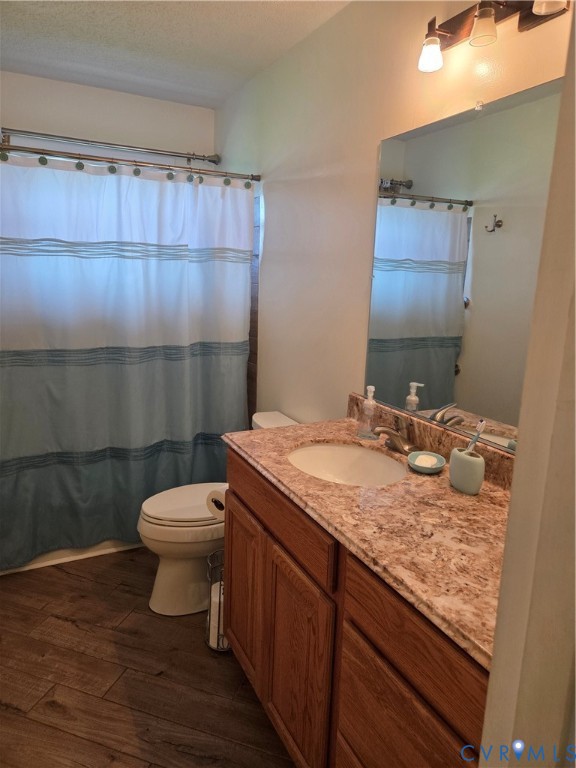 8029 Woodbridge Road Mechanicsville, VA 23111 - Photo 4 of 30