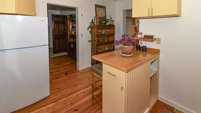 $249,900 | 2160 Village Road, Madison, NH 03849