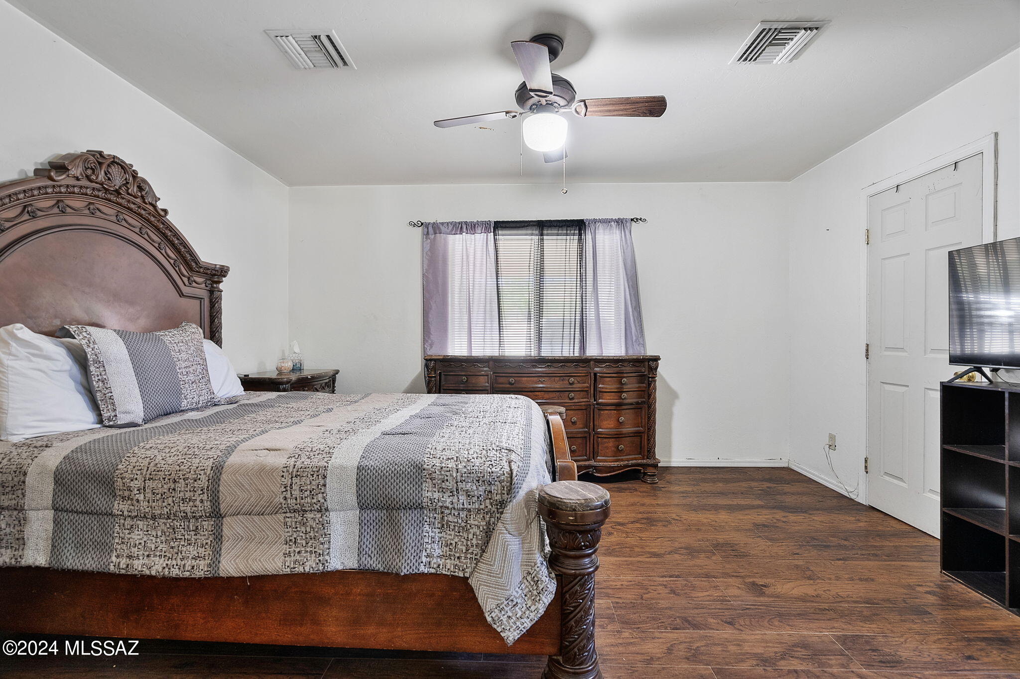 1436 Podar Court Rio Rico, AZ 85648 - Photo 13 of 32
