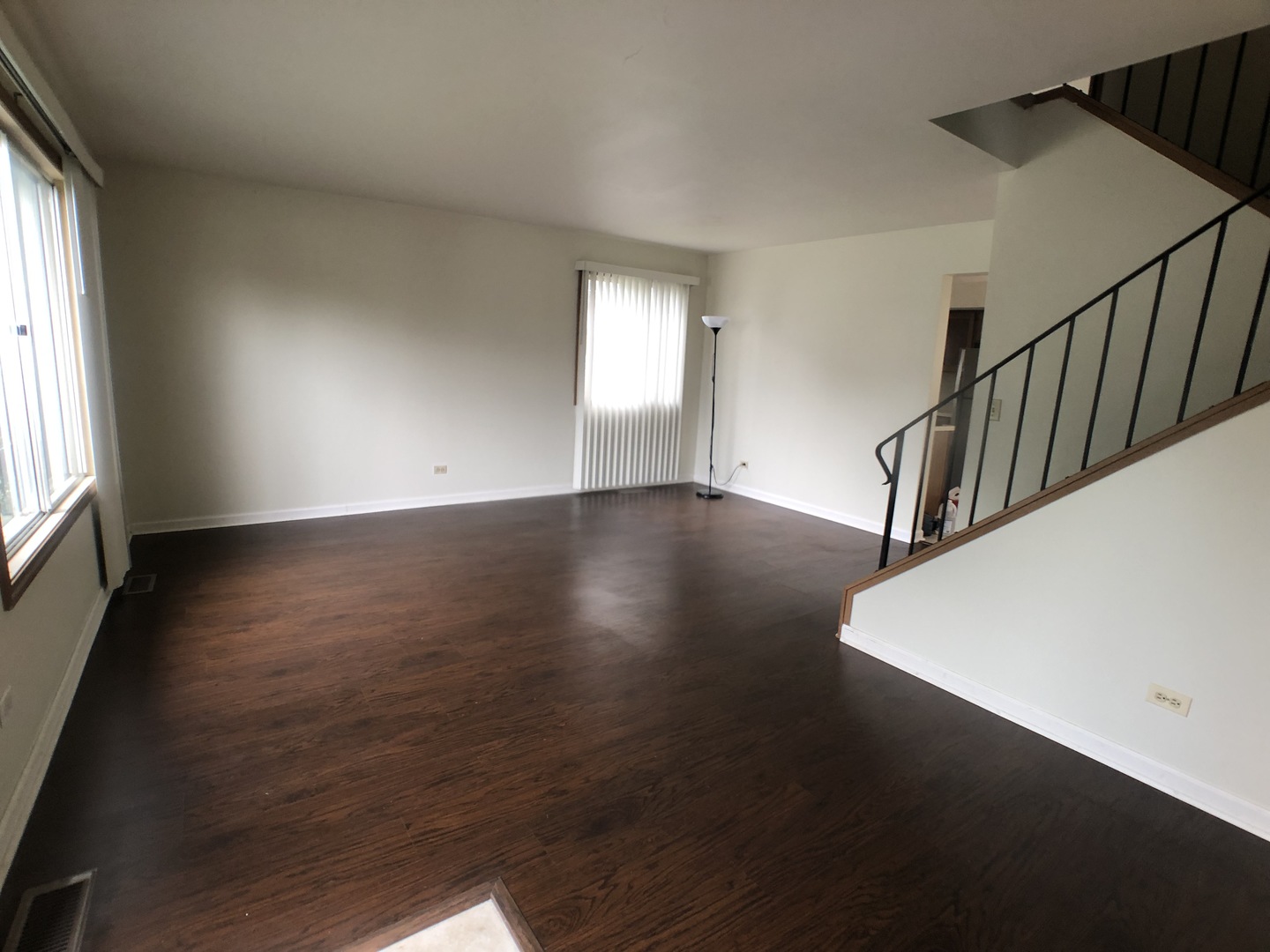 1208 Needham Road Naperville, IL 60563 - Photo 3 of 18