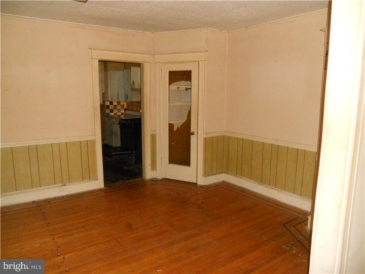 7263 Calvin Road Upper Darby, PA 19082 - Photo 3 of 10 Dining Room