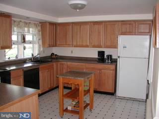 923 Callowhill Road Hilltown, PA 18944 - Photo 3 of 6 Gallery Image 3