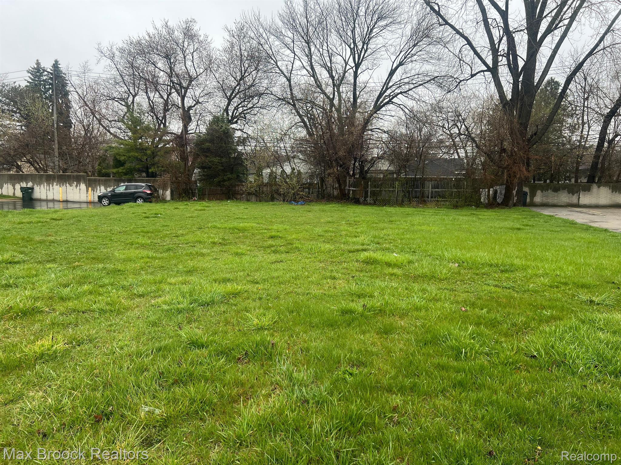 0 Maple Troy, MI 48083 - Photo 3 of 3