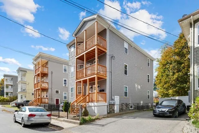 $2,800 | 22 Victor Street, Unit 3, Haverhill, MA 01832