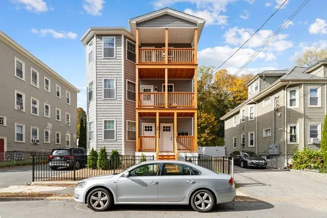 $2,800 | 22 Victor Street, Unit 3, Haverhill, MA 01832