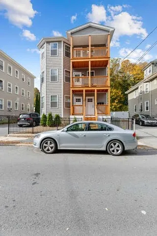 $2,800 | 22 Victor Street, Unit 3, Haverhill, MA 01832