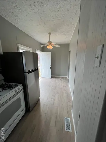 $179,900 | 407 North 7th Street, St. Charles, MO 63301