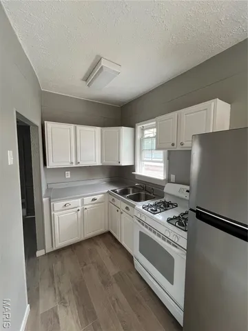 $179,900 | 407 North 7th Street, St. Charles, MO 63301