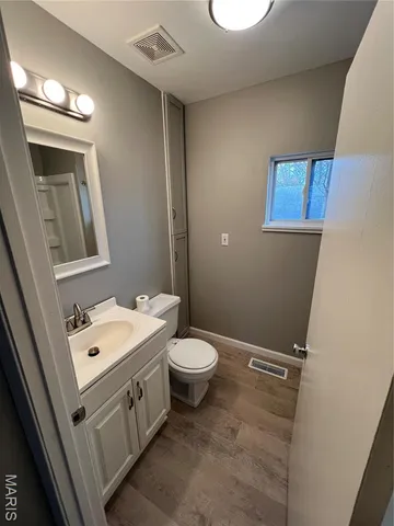 $179,900 | 407 North 7th Street, St. Charles, MO 63301