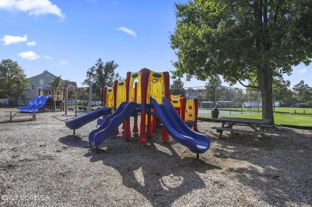 $439,000 | 39 Des Moines Court, Tinton Falls, NJ 07712