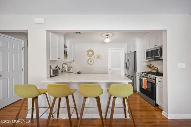 $439,000 | 39 Des Moines Court, Tinton Falls, NJ 07712