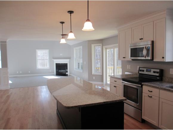 422 Mountain Road Concord, NH 03301 - Photo 5 of 33