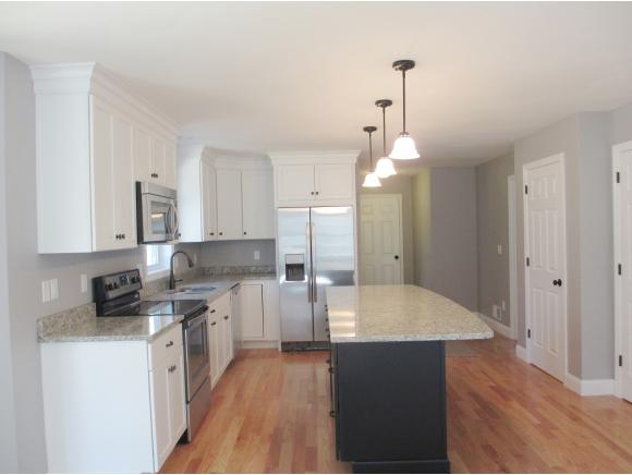 422 Mountain Road Concord, NH 03301 - Photo 6 of 33