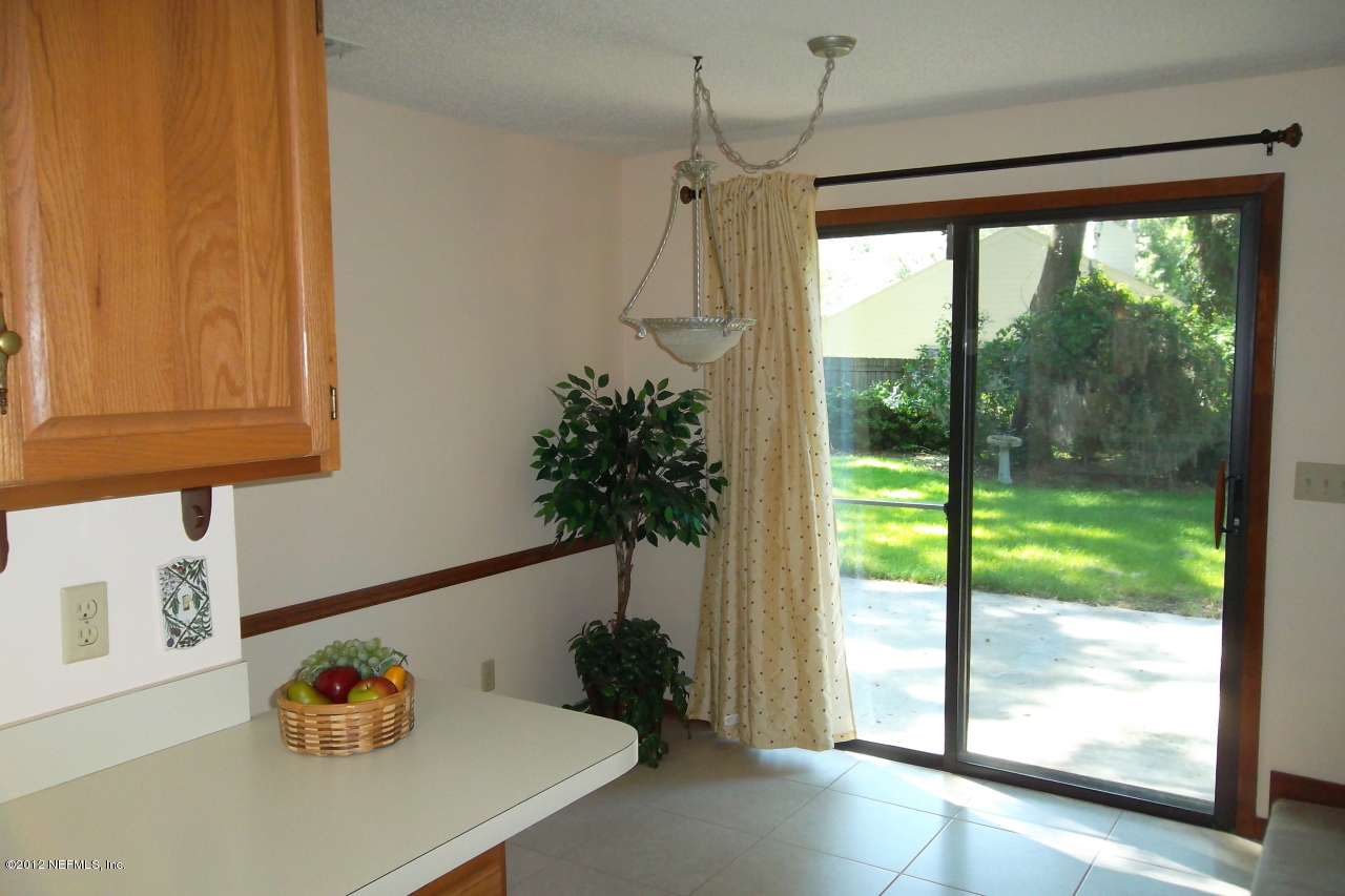 11511 Jonathan Road Jacksonville, FL 32225 - Photo 12 of 16 Breakfast Area
