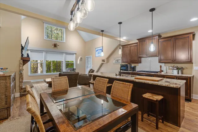 $599,900 | 316 Compass Drive, Jasper, TN 37347