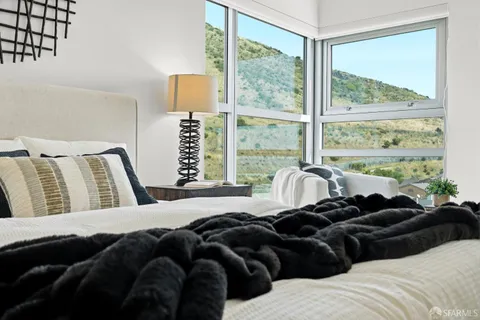 $899,000 | 1 Mandalay Place, Unit 910, South San Francisco, CA 94080
