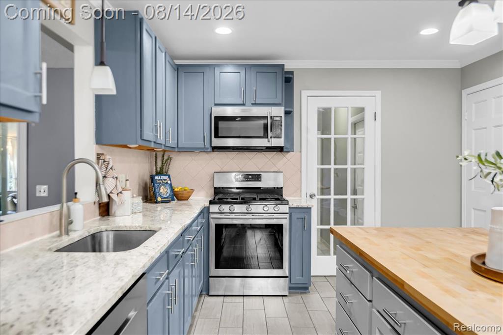 47321 Susan Road Macomb, MI 48044 - Photo 11 of 46 Gallery Image 11